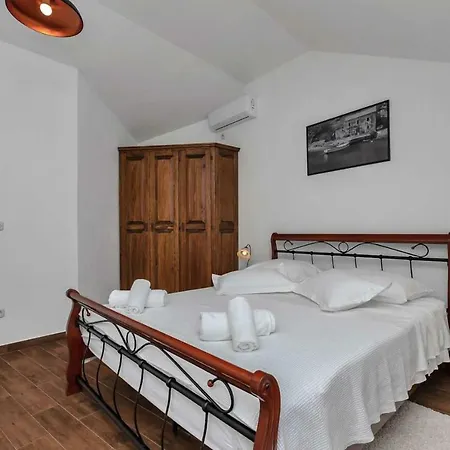 Luxury Topolina Villa *